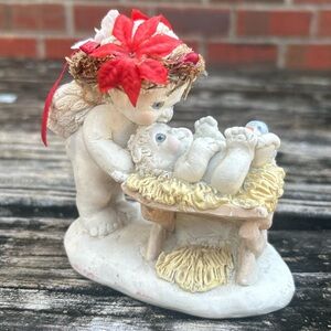 Vintage Cast Art Dreamsicles Born This Day Figurine Angel Kissing Baby Jesus C8